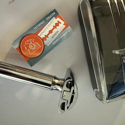 Merkur 3-Piece Shaving Set with Progress Adjustable Razor (500001), Hard Case and 10pack of blades, Chrome by Merkur - Double Edge Safety Razors (View 11)