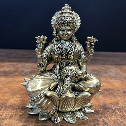 Pure Brass Superfine Goddess Lakshmi Idol 7.5 Inch