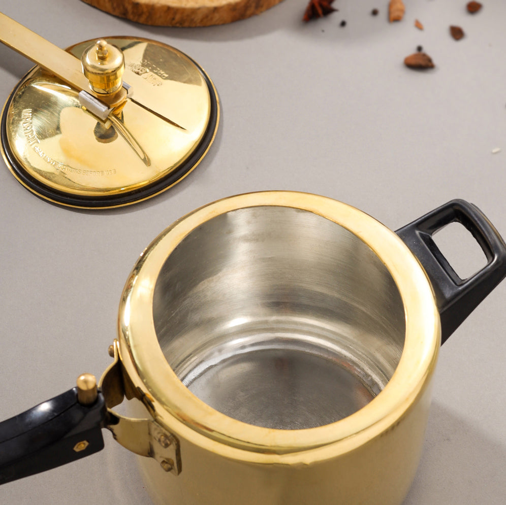 Brass Cooker with Bakelite Handles - Image 6