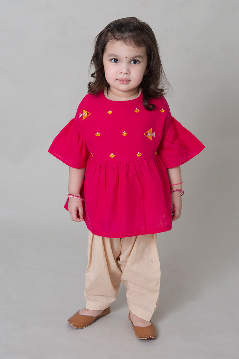 Girls Pink Phulkari Fish Top Set
