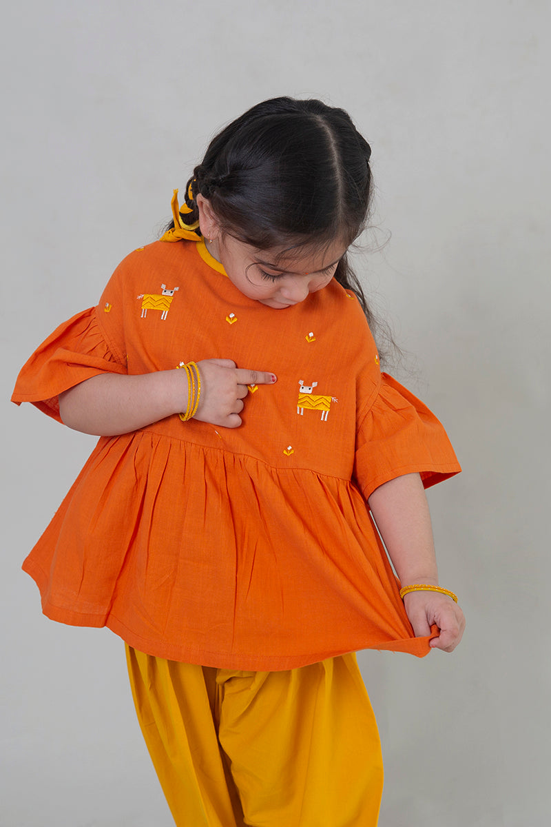 Girls Orange Phulkari Deer Top Set - Image 4