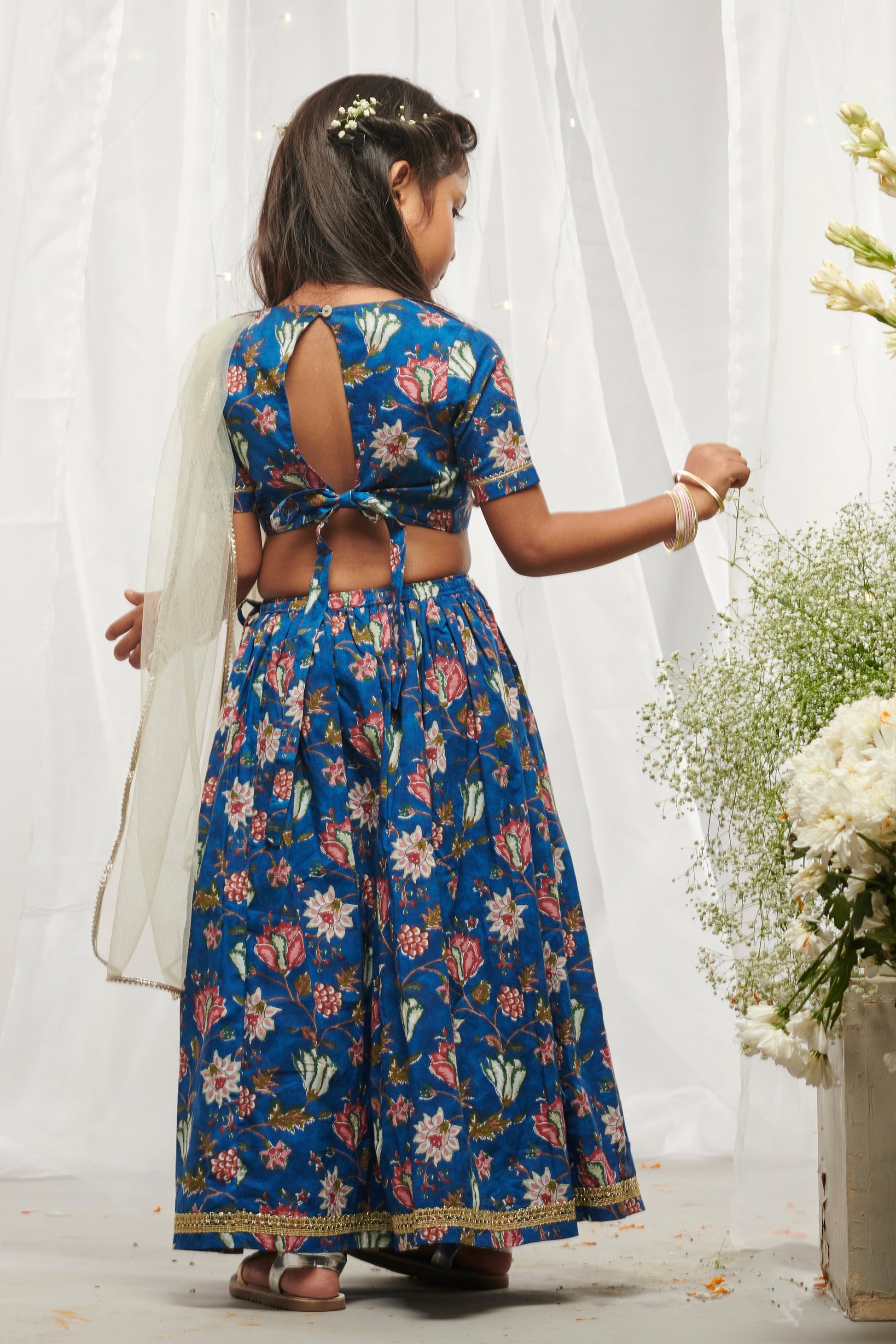 Girls Blue Printed Floral Lehenga Set - Image 3