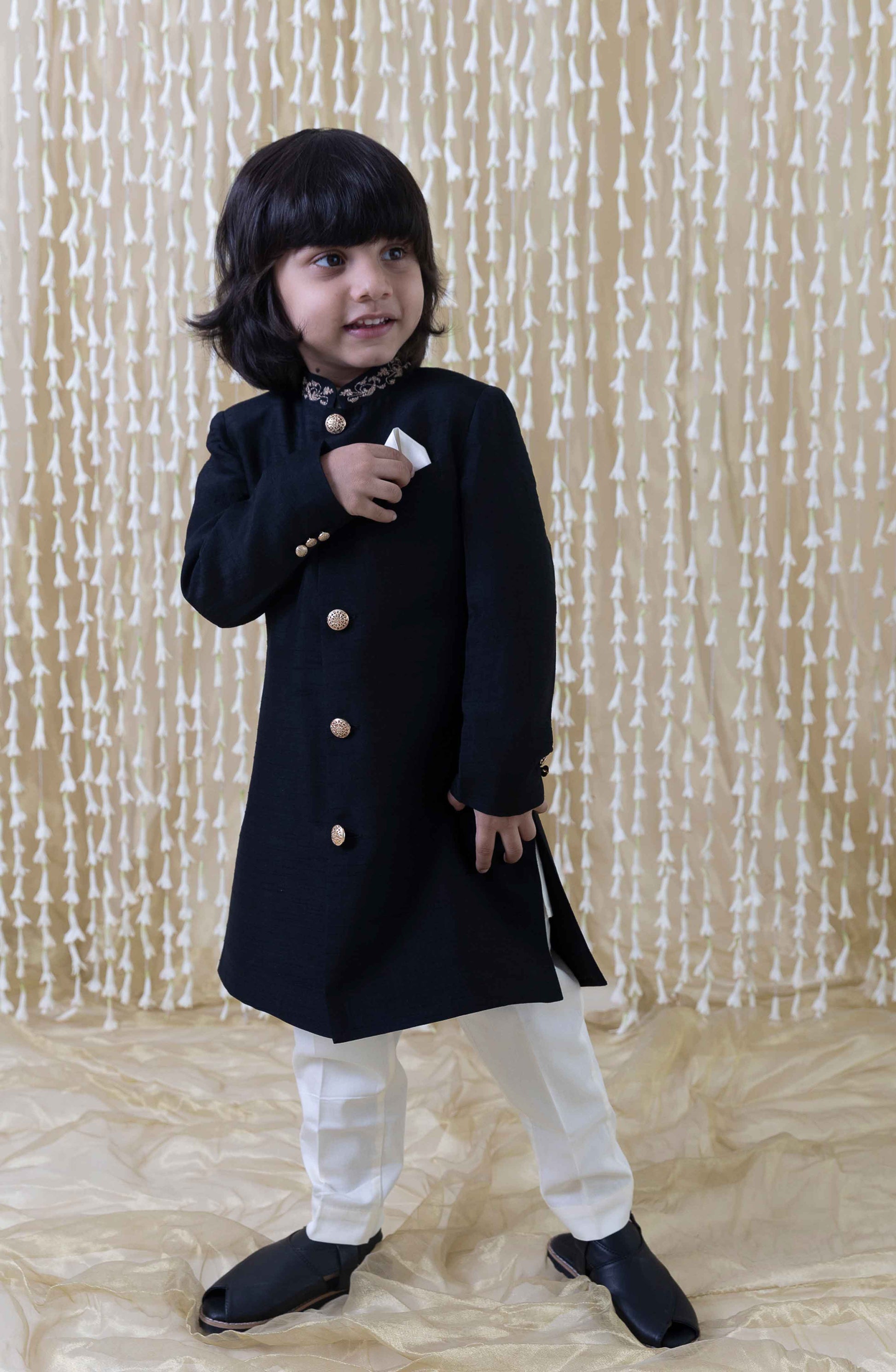 Khwabeeda Sherwani set for Boys - Black - Eco-friendly - Sama Homes