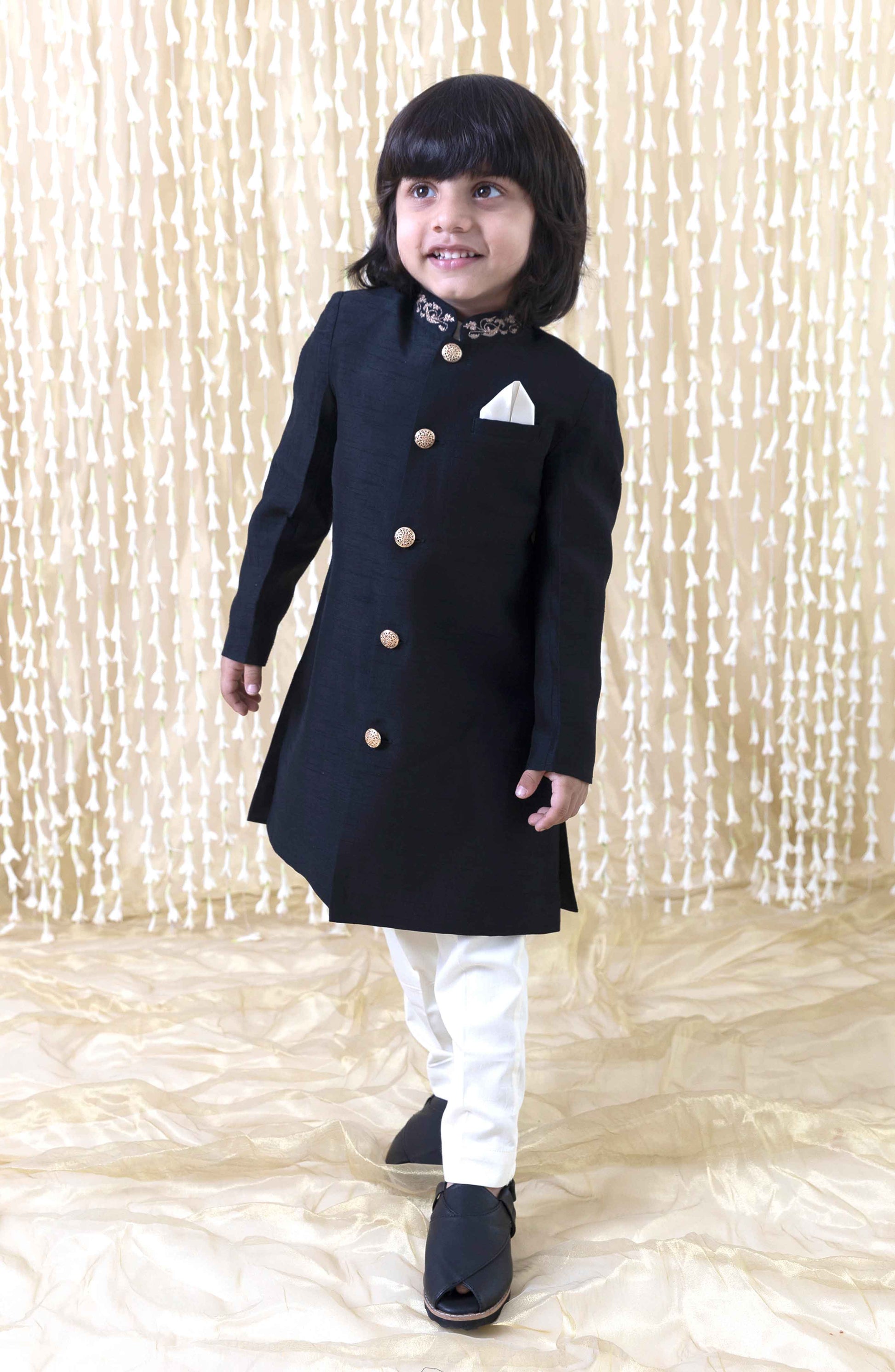 Khwabeeda Sherwani set for Boys - Black - Image 3