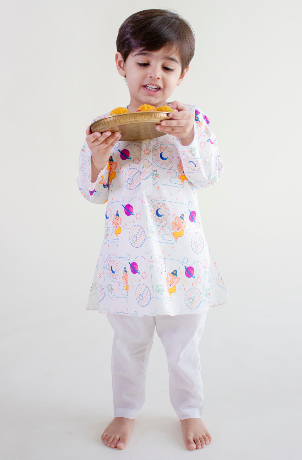 Ganesh Blessing Kurta Pyjama Set - White - Image 4