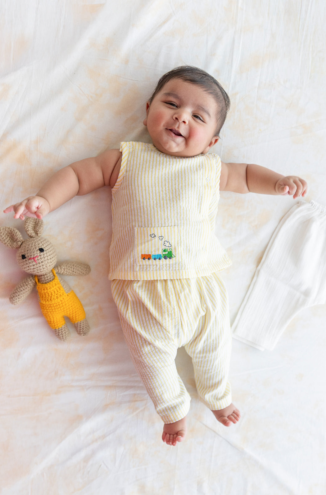 Choo Choo Train Jhabla Set - Eco-friendly - Sama Homes