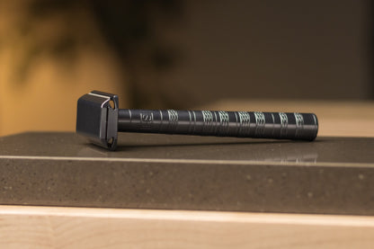 Henson AL13 - Aggressive (+++) | Expert Safety Razor for Coarse Hair by Henson Shaving - Razor (View 4)