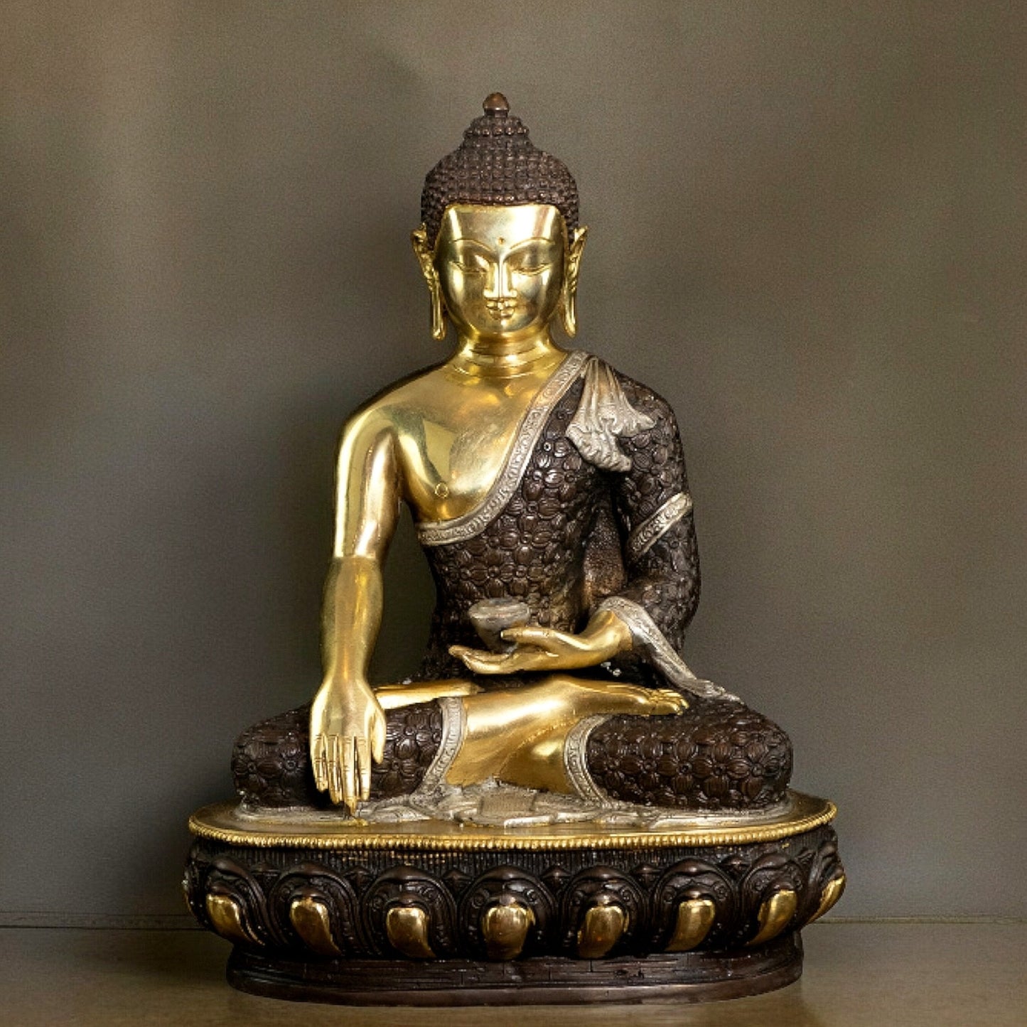 Bhumisparsha Mudra Brass Buddha Three-tone Idol | Rare 13" | 100% Certified Copper & Brass - Sama Homes Idol - Brass Sculpture