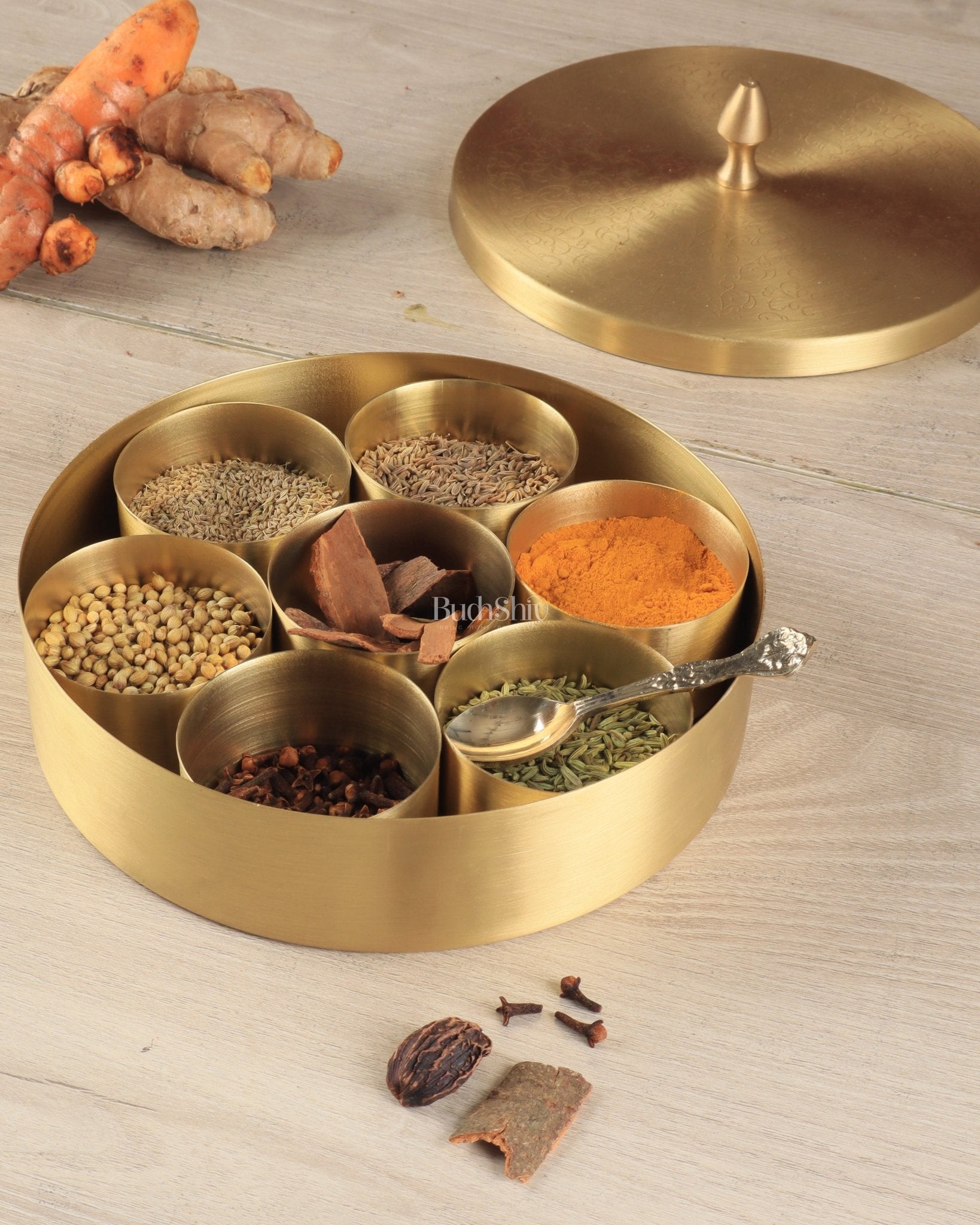 Brass Masala Box Daani – Round Spice Container, 3"x7"x7" – Sama Homes - Eco-friendly - Sama Homes