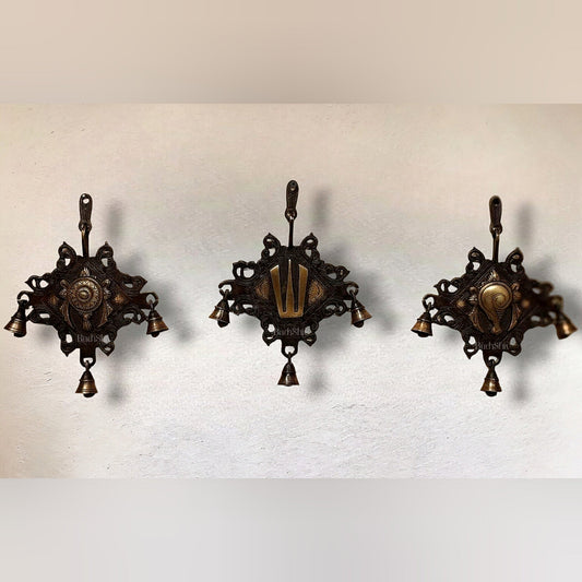 Brass Shankh Chakra Namaha wall hanging 10 " – Sama Homes