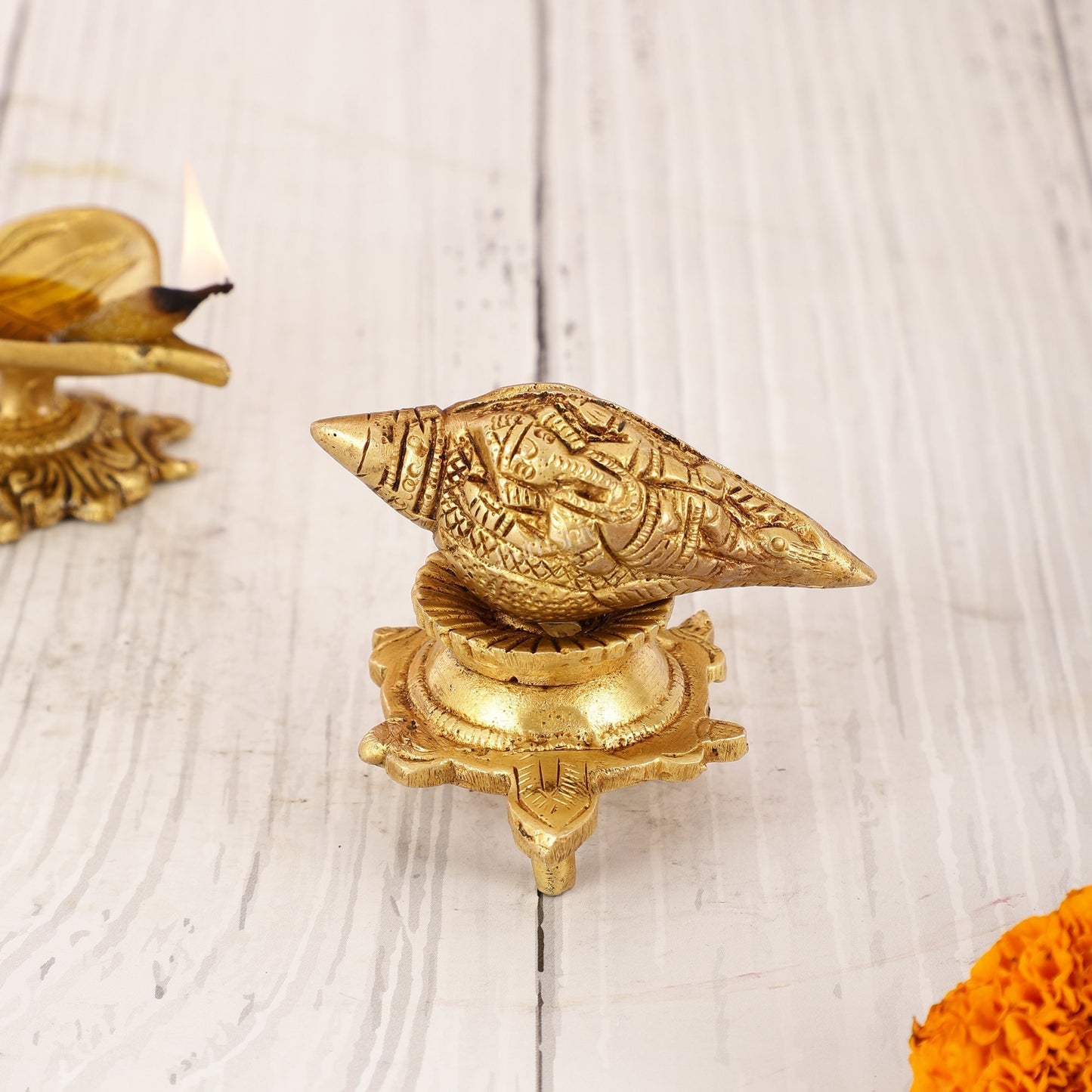 Brass small ganesha shankh on tortoise stand | 100% Certified Copper & Brass - Sama Homes Idol - Brass Sculpture