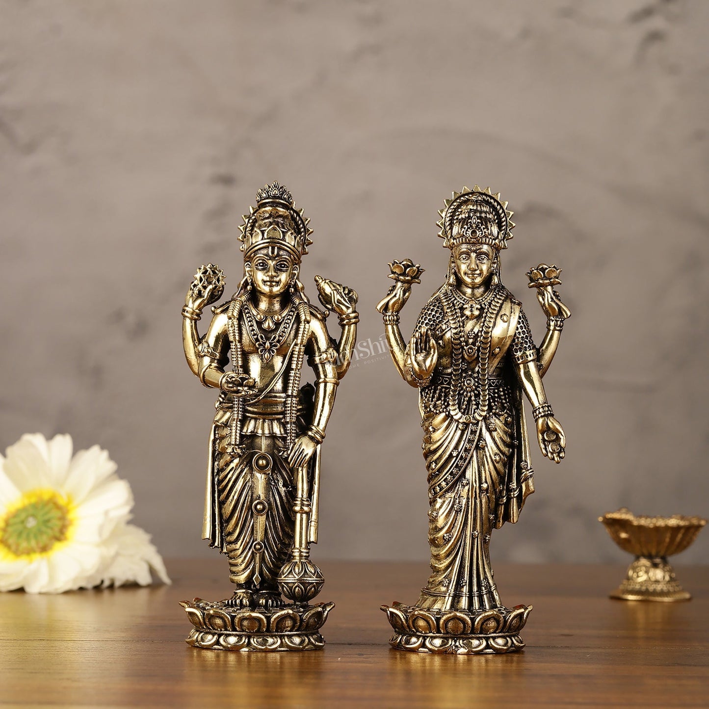 Brass Superfine Intricate Standing Vishnu Lakshmi Narayana Idol - 6" - Sama Homes Idol - Brass Sculpture