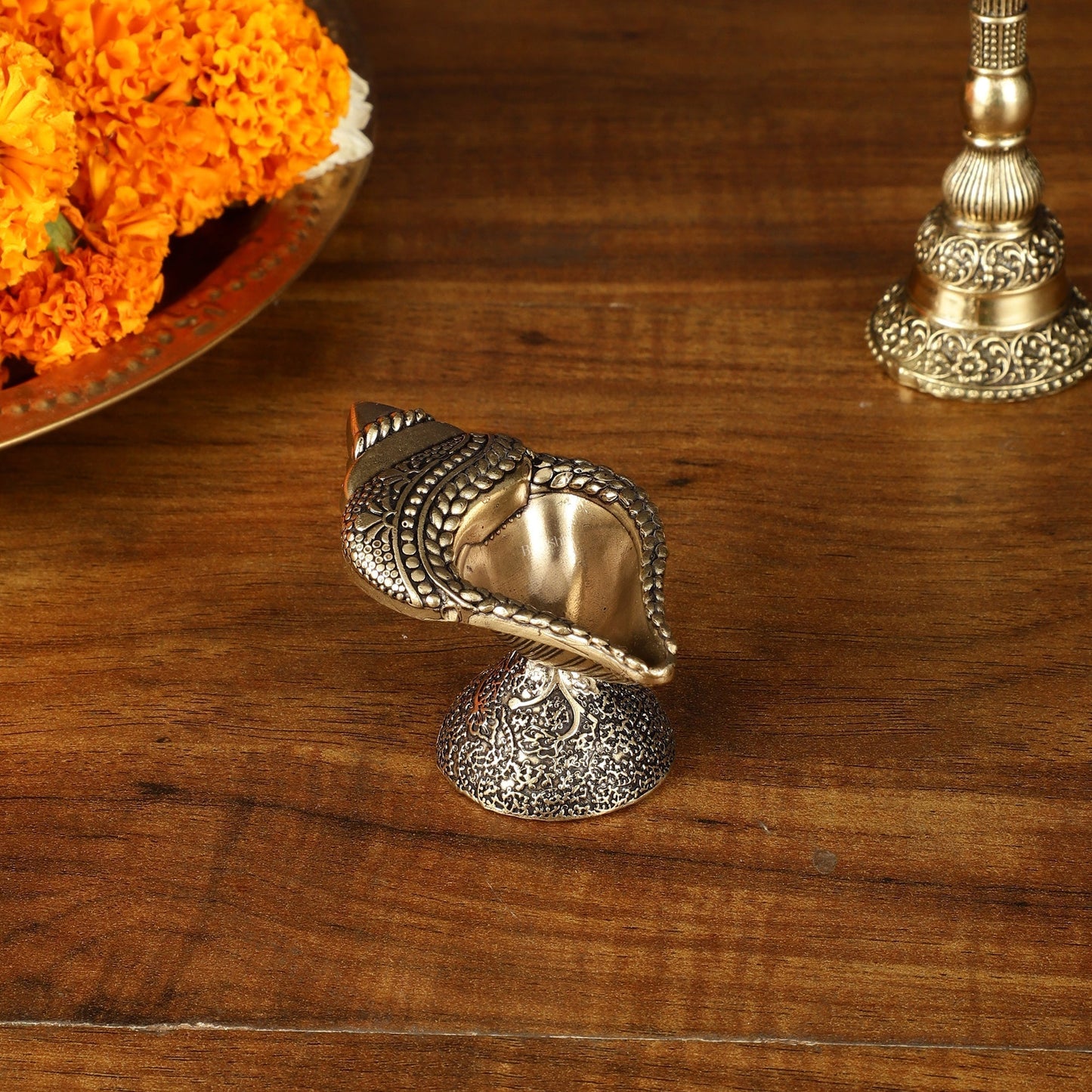 Brass Superfine Shankh Shaped Diya Oil Lamp - 2 Inch, Lightweight - Sama Homes Idol - Brass Sculpture