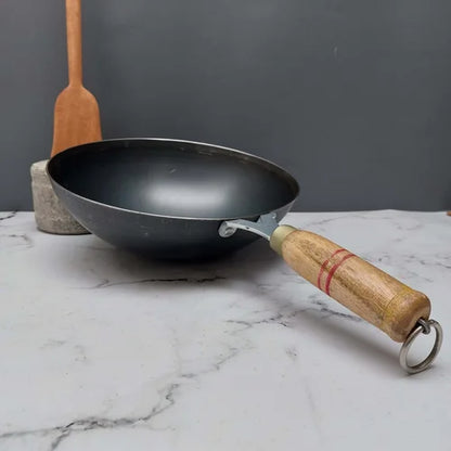 Pure Iron Wok With Wooden Handle – Image 4