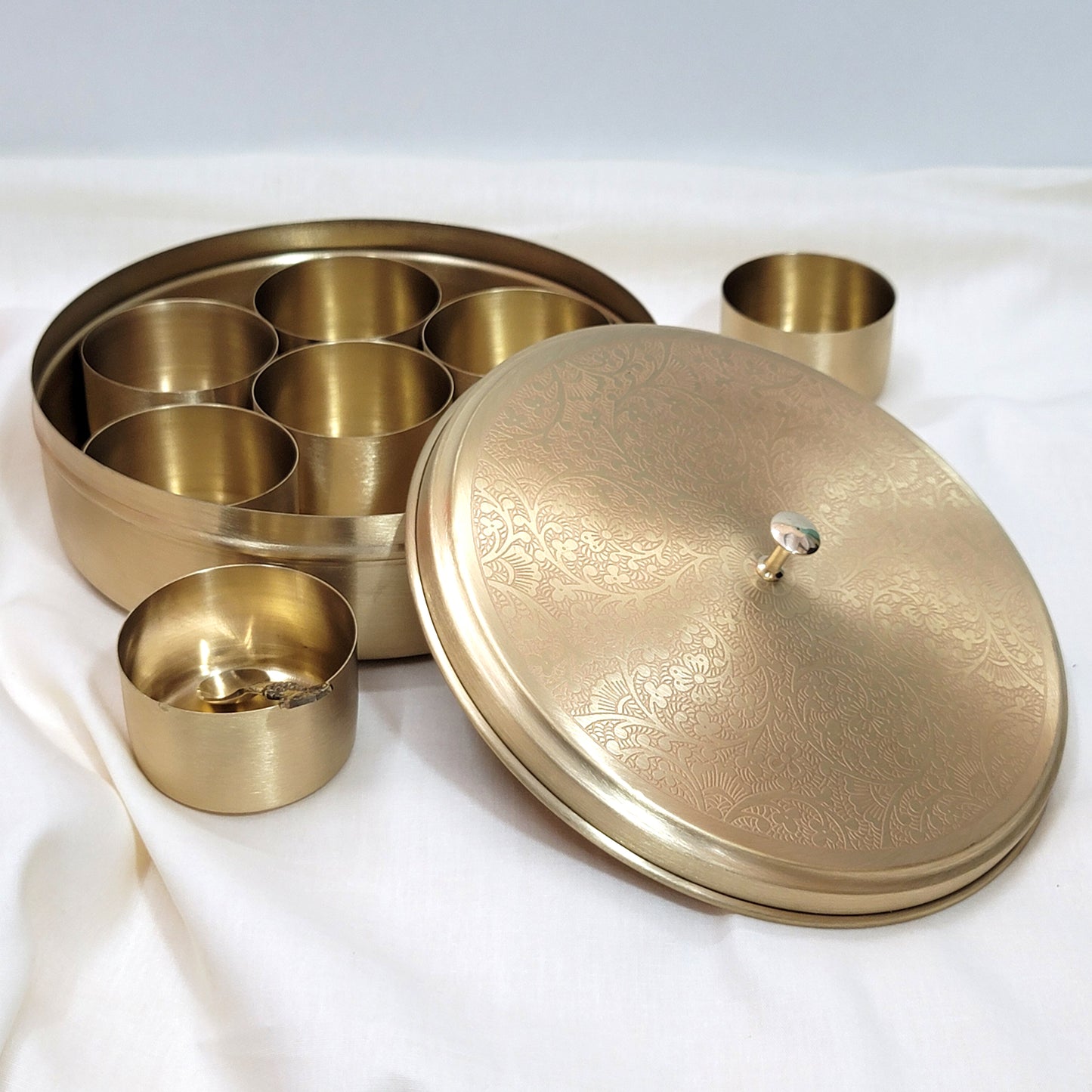 Brass Masala Box Daani – Round Spice Container, 2.5"x6"x6"