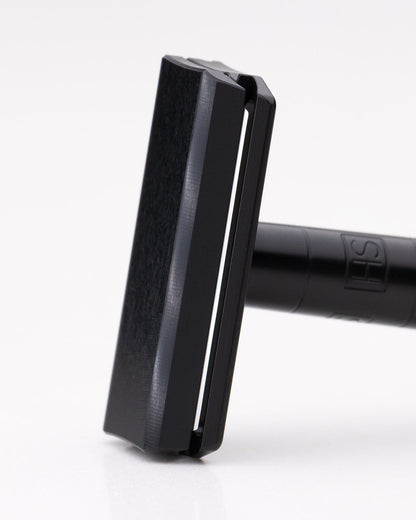 Henson AL13-M Razor Jet Black – Premium Safety Razor for Smooth Shaving – Image 4