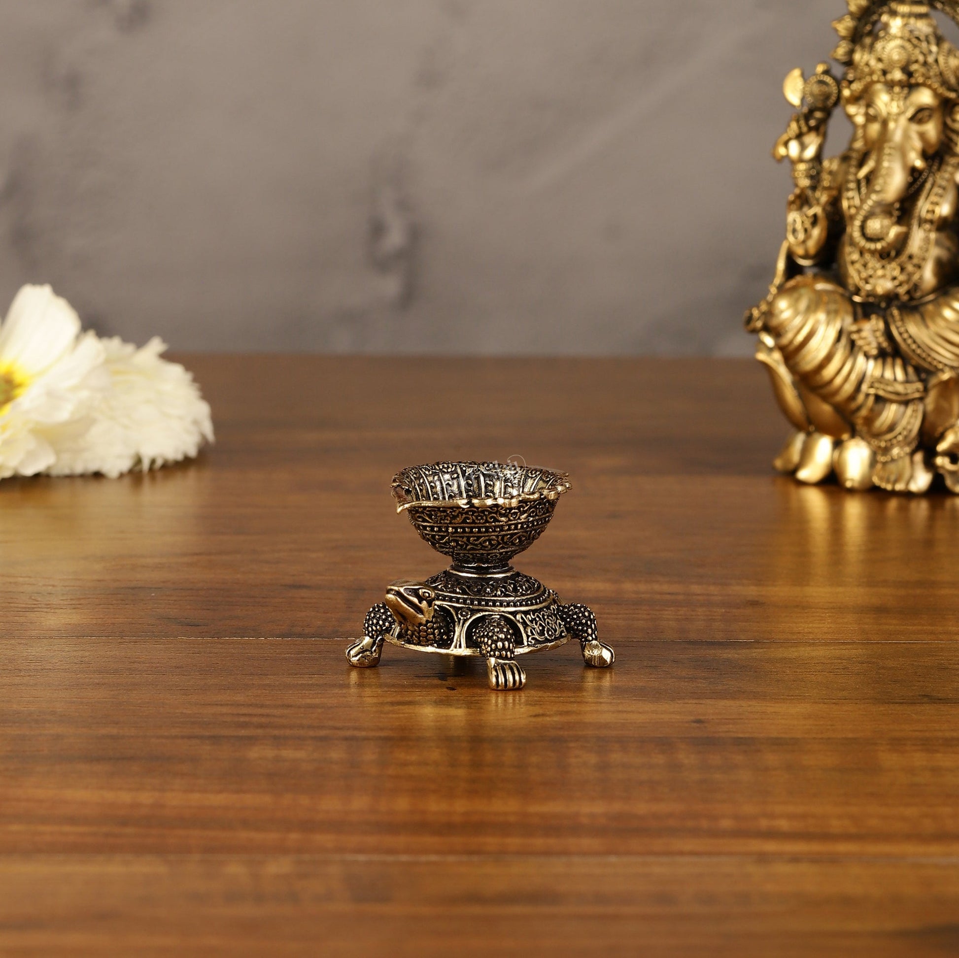 Single Miniature Brass Vastu Tortoise/Turtle Oil Lamp Diya 2" - Sama Homes Idol - Brass Sculpture - Eco-friendly - Sama Homes