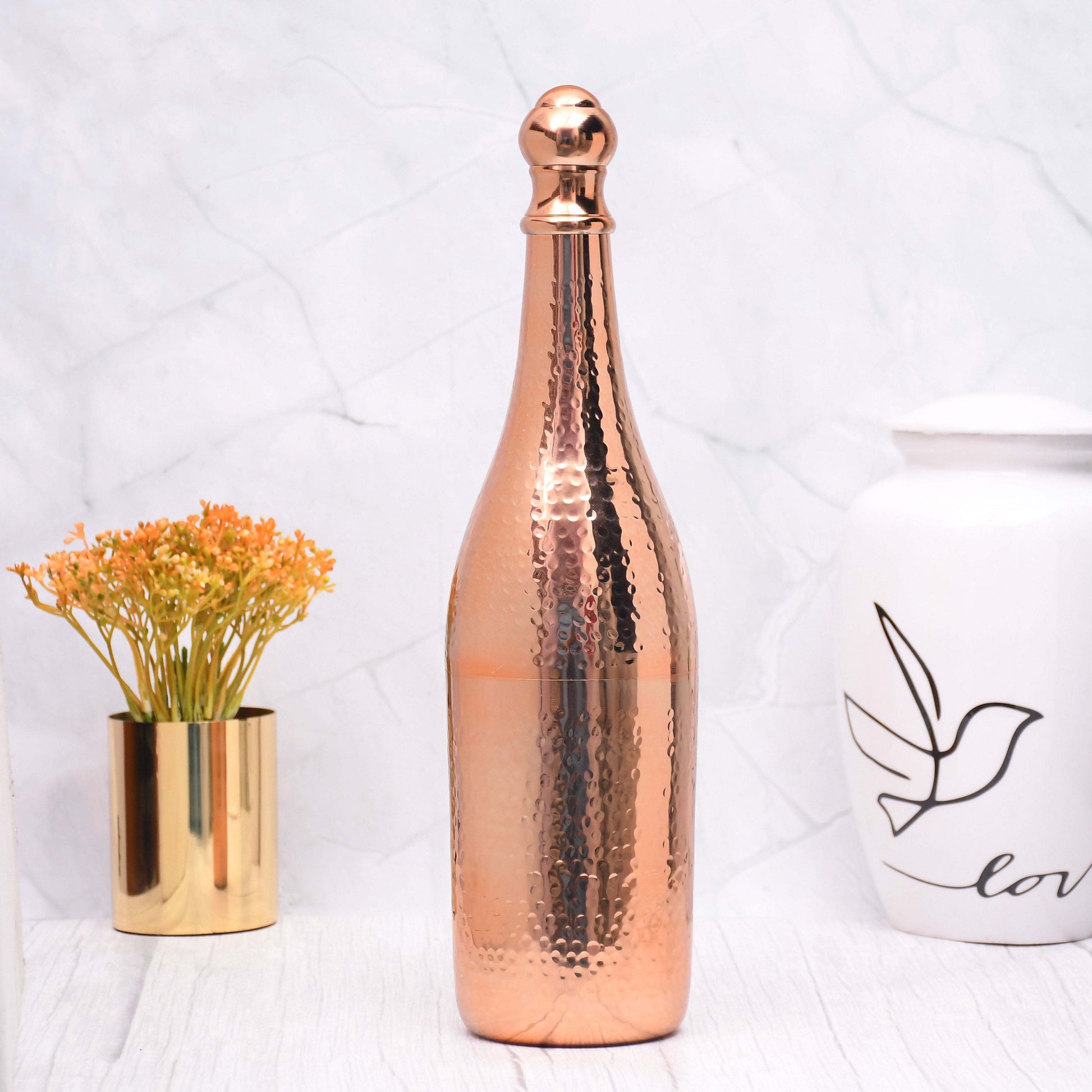 SAMA Homes - bautifullly designed champagne bottle case